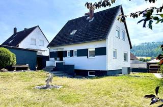 Einfamilienhaus kaufen in Am Steinkamp, 31028 Gronau, Naturnah wohnen: Einfamilienhaus mit Garten, Vollkeller und neuer Erdwärmepumpe