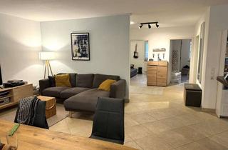 Wohnung kaufen in 50226 Frechen, Exklusive 3 Zimmer-Wohnung II Garten II Einbauküche II TG-Stellplatz II Hücheln II Provisionsfrei