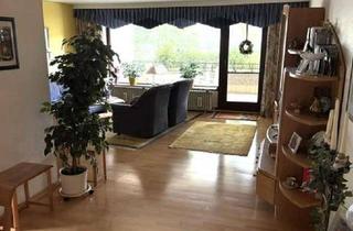 Wohnung kaufen in Scheelenkamp 36, 30827 Garbsen, Großzügige Wohnung mit XL-Loggia u. Souterrain in Garbsen