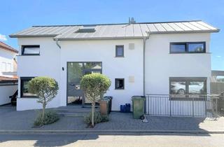 Wohnung kaufen in Am Hang 17, 69168 Wiesloch, Stilvolle Maisonettewohnung in bester Lage mit traumhaftem Ausblick