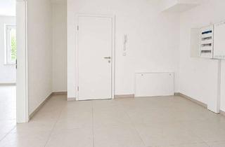 Wohnung mieten in Ernst- Sachs- Str. 67, 97424 Oberndorf, 3,5 Zimmer mit Beheizbaren Wintergarten und Garten