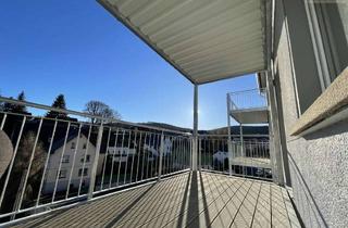 Wohnung mieten in Hauptstraße, 08315 Bernsbach, Moderner Wohnraum mit Balkon im Herzen von Lauter