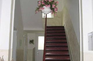 Wohnung mieten in Realschulstr. 86, 47051 Dellviertel, Dellviertel, 2.OG, 80qm mit Altbau-Charme, 2 ZiKDB, renoviert, modernes Bad, große Wohnküche, Balkon