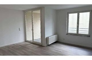 Wohnung mieten in Rothenburger Straße, 01099 Äußere Neustadt, Saniertes 1-Raum-Appartement mit Einbauküche, Aufzug und Balkon