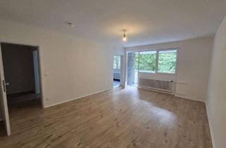 Wohnung mieten in Dietrichstraße 36, 42651 Solingen-Mitte, Familienfreundliche 3-Zimmer-Wohnung mit Balkon