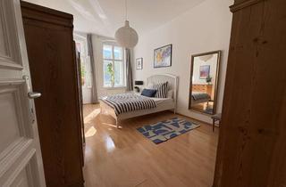 Wohnung mieten in 10247 Friedrichshain, Zwischenmiete – Stilvolle, voll möblierte 3-Zimmer-Altbauwohnung mit Balkon in Friedrichshain