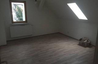 Wohnung mieten in Steinerne Wiese 35, 98574 Schmalkalden, Stilvoll saniert: 2-Zimmer-Dachgeschosswohnung in Schmalkalden