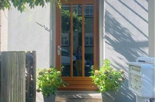 Wohnung mieten in Gerhard-Rohlfsstr, 53173 Bad Godesberg, Lichtdurchflutete 4 Zimmer Altbauwohnung mit Blick über das historische Villenviertel