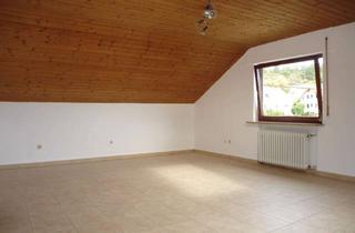 Wohnung mieten in 72631 Aichtal, Neuenhaus: DG-Wohnung mit Fliesen- und Laminatböden, Einbauküche, Tageslichtbad und Westbalkon
