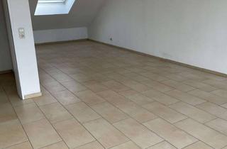 Wohnung mieten in 50999 Weiß, helles Dachgeschoss Appartment im Kölner Süden