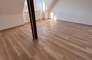 Wohnung mieten in Straße Des Friedens 33, 04552 Borna, RESERVIERT!!! - Moderne,sanierte 2-Zimmer Dachgeschosswohnung mit Küche in ruhiger Lage