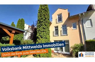Doppelhaushälfte kaufen in 09221 Neukirchen, Attraktive Doppelhaushälfte mit zwei Terrassen, Carport und schönem Ausblick!