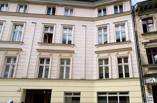 Gewerbeimmobilie kaufen in 10585 Berlin, Historische Gewerbeeinheit mit flexibler Nutzung – Ferienvermietung, Büro oder Praxis im Herzen Charlottenburgs