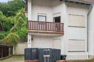 Doppelhaushälfte kaufen in 63571 Gelnhausen, Für Familien: Doppelhaushälfte mit 150 m² Wohnfläche, Garage und verwunschenem Garten direkt am Wald