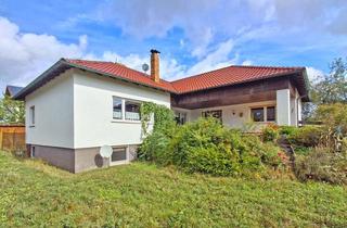 Haus kaufen in 96272 Hochstadt, Großzügiger Bungalow mit viel Potenzial