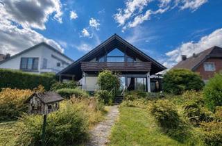 Haus kaufen in 53797 Lohmar, Außergewöhnlich wohnen: Großzügiges Familiendomizil mit Pool, Sauna und Fernblick in Lohmar-Birk