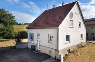 Haus kaufen in 72829 Engstingen, Viel Platz, viel Potenzial, viel Zuhause - hinter dem Haus nur noch Wiesen und Felder