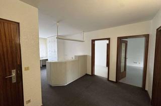Büro zu mieten in Holtener Straße 388, 47167 Röttgersbach, Büro/Praxisräume ehemalige Artzpraxis