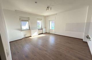 Wohnung mieten in Kettelerstr. 24, 68519 Viernheim, Helle 2-Zimmer-Wohnung mit überdachtem Balkon und Tageslichtbad in Viernheim
