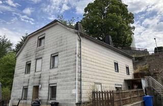 Haus kaufen in 54689 Irrhausen, Provisionsfrei für Käufer!! Eifelhaus mit Garage und Entwicklungspotenzial in 54689 Irrhausen