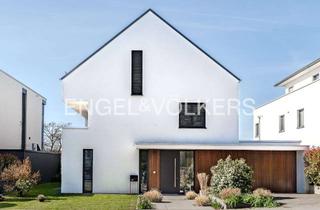 Villa kaufen in 61440 Oberursel, Architektur. Lage. Lebensqualität. Eine besondere Villa im Maasgrund