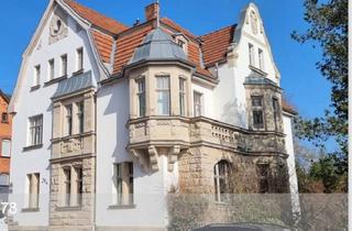 Villa kaufen in Marienstraße, 96465 Neustadt, Vielseitiges Mehrfamilienhaus: Großzügige denkmalgeschützte Jugendstilvilla in Neustadt bei Coburg