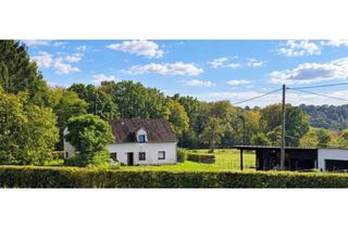 Bauernhaus kaufen in 53819 Neunkirchen-Seelscheid, MANNELLA *Ländlich gelegenes Bauernhaus* 11.000 m² Grund, genehmigte Pferdehaltung & Einliegerwohnun