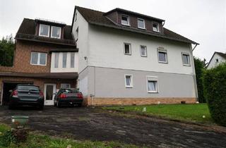 Haus kaufen in 37627 Stadtoldendorf, Großzügiges Zweifamilienhaus mit 11 Zimmern, 2 Balkonen und großem Grundstück in ruhiger Randlage