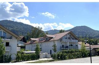 Wohnung kaufen in 83670 Bad Heilbrunn, Erstbezugs-Charakter! Neuwertige, barrierefreie 4-Zimmer-Wohnung mit zwei Balkonen, hochwertiger Ausstattung und Wohlfühlambiente