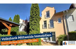 Doppelhaushälfte kaufen in 09221 Neukirchen, Neukirchen - Attraktive Doppelhaushälfte mit zwei Terrassen, Carport und schönem Ausblick!