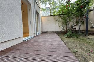 Wohnung kaufen in 10247 Friedrichshain, Charmantes Erdgeschosswohnung mit Terrasse im ruhigen Hinterhaus in begehrter Kiezlage!