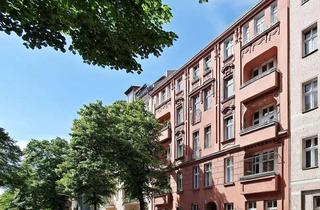 Wohnung kaufen in 12055 Neukölln, Gutgepflegte vermietete 4-Zimmer-Altbau-VH-Wohnung mit Dielen, 2 Kachelöfen, Stuck im Richardkiez