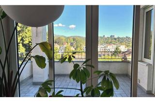 Wohnung kaufen in 61476 Kronberg, Großzügige 4,5-Zimmer-Wohnung in zentraler Lage von Kronberg inklusive zwei Tiefgaragenstellplätzen