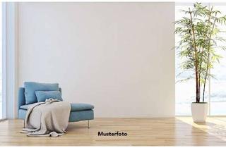 Wohnung kaufen in Karl-Böhm-Weg XXX, 80939 München, 2-Zimmer-Wohnung mit Lage nahe an der nördlichen Stadtgrenze zur Fröttmaninger Heide