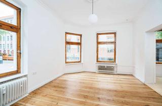 Wohnung kaufen in 10585 Charlottenburg, Modernisierter Altbau mit Ausbaupotenzial: ca. 100 m² Gesamtfläche am Schloss Charlottenburg