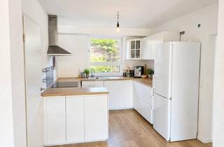 Wohnung kaufen in Teinacherstrasse, 75387 Neubulach, Modernisierte Eigentumswohnung mit großem Garten & Garage in Neubulach