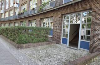 Wohnung kaufen in Hafenplatz, 10963 Kreuzberg, Potsdamer Platz - Außergewöhnliche Split-Level-Terrassenwohnung in IBA-Architektur