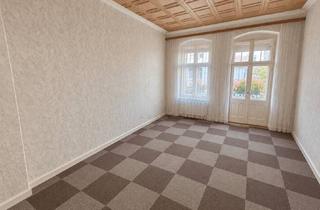 Wohnung kaufen in 12051 Neukölln, Altbauwohnung mit Balkon in zentralster Neuköllner Lage nähe Tempelhofer Feld