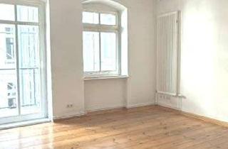 Wohnung kaufen in Voigt Straße 29, 10247 Friedrichshain, Gut geschnittene 1 Zimmer Apartment mit großem Balkon im Samariterkiez.