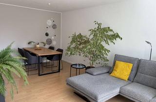 Wohnung kaufen in 52249 Eschweiler, Attraktive 3-Zimmer-Wohnung mit Südbalkon, & Carport in zentraler, ruhiger Lage - provisionsfrei!