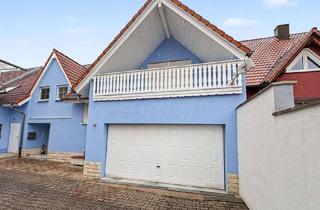 Wohnung kaufen in 68794 Oberhausen-Rheinhausen, Wunderschöne 3-Zimmer-Dachgeschoss-Wohnung mit Galerie-Flair in Oberhausen-Rheinhausen