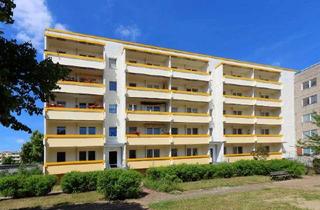 Wohnung mieten in Prof.-R.-Paulick-Ring 21, 06862 Roßlau, 2-Raum-Wohnung mit Balkon und Aufzug in Roßlau
