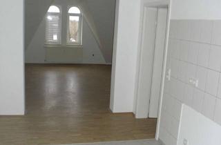Wohnung mieten in Essener Straße 29, 44793 Bochum, Provisionsfrei! Essener Str.: 2 Zi.DGW (li.) in ren. Altbau
