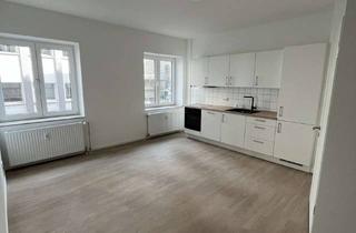 Wohnung mieten in Calvinstraße 21, 42103 Elberfeld, Studenten WG-Zimmer in saniertem Wohn- und Geschäftshaus **W.-Elberfeld**