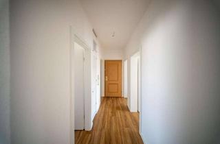 Wohnung mieten in Puschkinstraße 24, 06749 Bitterfeld-Wolfen, Erstbezug nach Komplettsanierung - 4-Zi.-Wohnung mit Balkon & neuer Klimaanlage in Bitterfeld