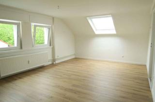 Wohnung mieten in 76185 Nordweststadt, Urgemütliche 2 Zi.-DG-Wohnung