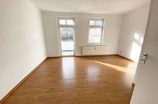 Wohnung mieten in Stampfmüllerstr., 18057 Kröpeliner Tor-Vorstadt, 2-Raum Dachgeschosswohnung in der KTV mit Laminat, Küchenteilen, Duschbad und S/W-Balkon...!!!