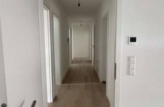 Wohnung mieten in Kuppingerstr. 24, 71154 Nufringen, Großzügige 4-Zimmer-Erdgeschosswohnung – 2019 kernsaniert, Einbauküche & Fußbodenheizung