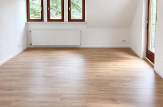 Wohnung mieten in Gleiwitzer Str. 39, 45470 Mülheim, 79 m² Dachgeschosswohnung mit ca. 25 m² Südwest-Balkon | Ruhige Sackgassenlage | Renoviert