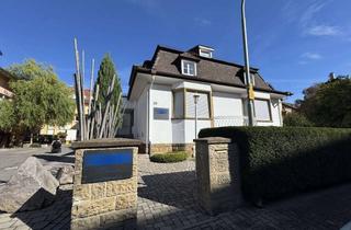 Wohnung mieten in Karolingerstraße 30, 75177 Nordstadt, Stilvoll modernisiert: 2-Zimmer-Wohnung in alter Villa PF-Nord, separater Eingang, Stellplatz uvm.
